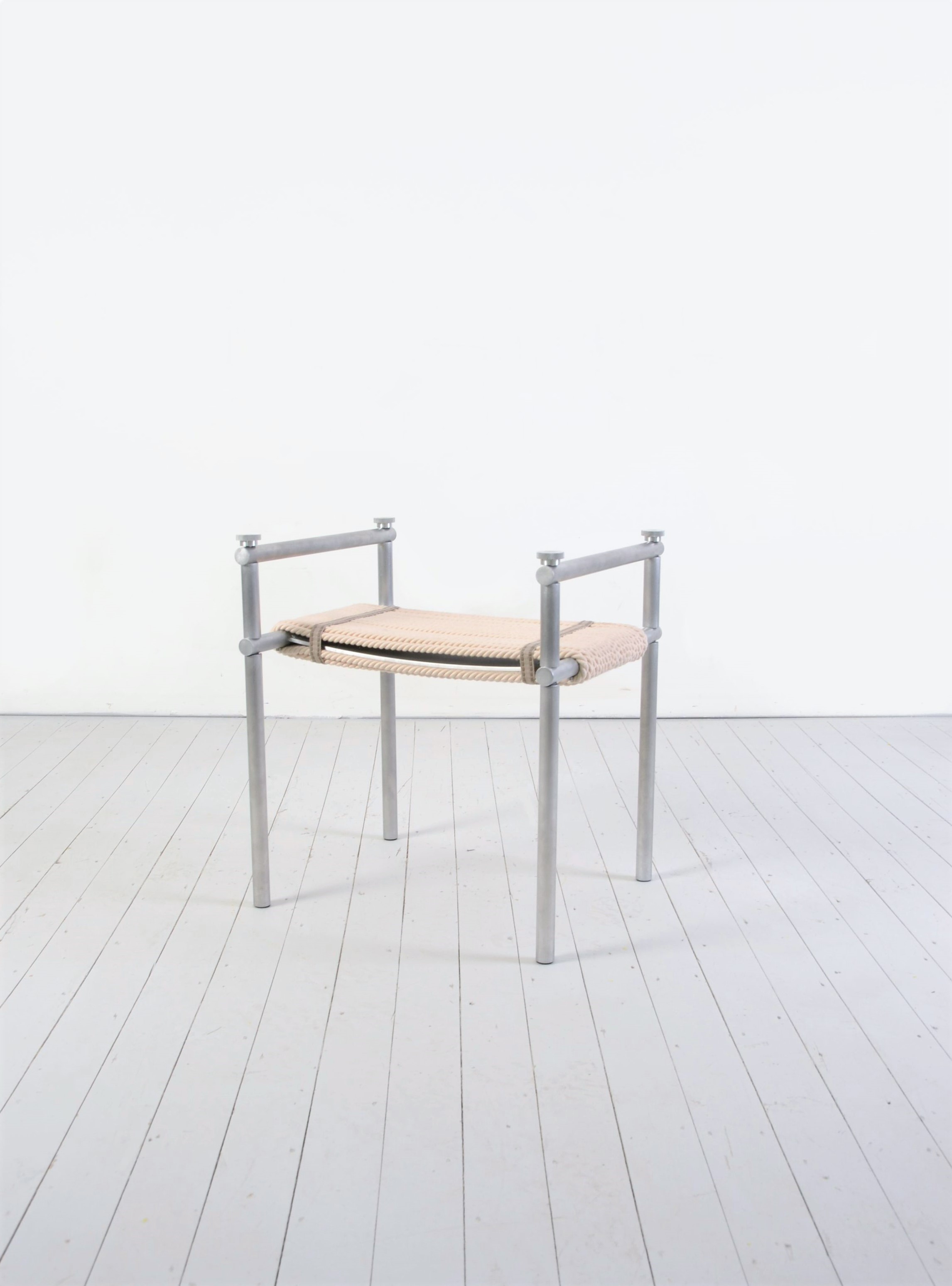 Hocker- Edgar Jayet